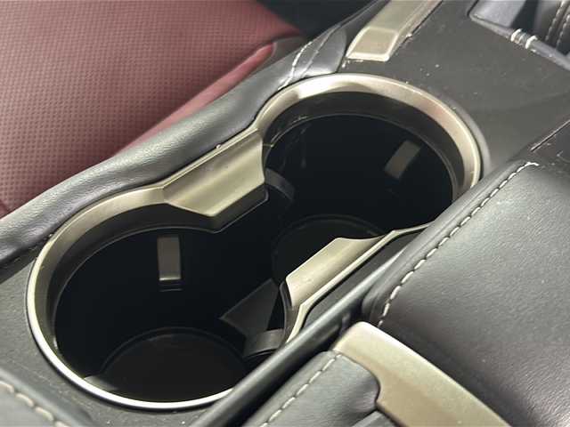 レクサス ＮＸ 300h バージョンL 広島県 2018(平30)年 6.6万km グラファイトブラックガラスフレーク 禁煙/レクサスセーフティシステムプラス/純正ナビ/CD/DVD/Blu-ray/DTV/Bluetooth/USB/パノラミックビューモニター(/76000)/純正OP18インチブロンズアルミホイール(/25000)/NAVI/AI-AVS(/100000)/クリアランスソナー /BSM(/60000)/LDA/三眼LEDオートライト/オートマチックハイビーム /ビルトインETC2.0/前後ドライブレコーダー/ステアリングスイッチ/ステアリングヒーター/AC100V電源/赤革シート/シートヒーター /シートベンチレーション /パワーシート/メモリーシート /パワーバックドア/スマートキー/プッシュスタート/純正フロアマット