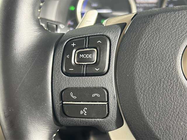 レクサス ＮＸ 300h バージョンL 広島県 2018(平30)年 6.6万km グラファイトブラックガラスフレーク 禁煙/レクサスセーフティシステムプラス/純正ナビ/CD/DVD/Blu-ray/DTV/Bluetooth/USB/パノラミックビューモニター(/76000)/純正OP18インチブロンズアルミホイール(/25000)/NAVI/AI-AVS(/100000)/クリアランスソナー /BSM(/60000)/LDA/三眼LEDオートライト/オートマチックハイビーム /ビルトインETC2.0/前後ドライブレコーダー/ステアリングスイッチ/ステアリングヒーター/AC100V電源/赤革シート/シートヒーター /シートベンチレーション /パワーシート/メモリーシート /パワーバックドア/スマートキー/プッシュスタート/純正フロアマット