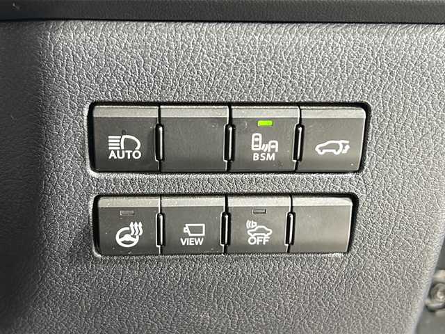 レクサス ＮＸ 300h バージョンL 広島県 2018(平30)年 6.6万km グラファイトブラックガラスフレーク 禁煙/レクサスセーフティシステムプラス/純正ナビ/CD/DVD/Blu-ray/DTV/Bluetooth/USB/パノラミックビューモニター(/76000)/純正OP18インチブロンズアルミホイール(/25000)/NAVI/AI-AVS(/100000)/クリアランスソナー /BSM(/60000)/LDA/三眼LEDオートライト/オートマチックハイビーム /ビルトインETC2.0/前後ドライブレコーダー/ステアリングスイッチ/ステアリングヒーター/AC100V電源/赤革シート/シートヒーター /シートベンチレーション /パワーシート/メモリーシート /パワーバックドア/スマートキー/プッシュスタート/純正フロアマット