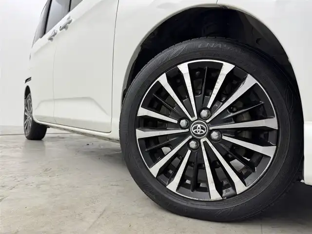 トヨタ ルーミー カスタムG－T 福岡県 2022(令4)年 6.6万km ブラックマイカメタリック/パールホワイト2トーン 社外７インチナビ　/ＥＴＣ　/全方位カメラ　/両側パワースライドドア　/レーダークルーズコントロール　/衝突被害軽減システム　/横滑り防止装置　/コーナーセンサー　/革巻きステアリング　/純正１５インチアルミホイール