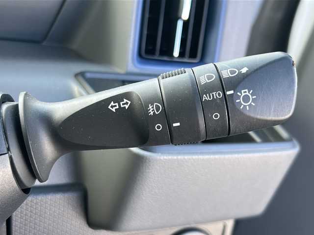 ダイハツ タント カスタム RS セレクション 沖縄県 2020(令2)年 3.1万km シャイニングホワイトパール 純正ナビ　/（ＡＭ／ＦＭ／ＣＤ／ＤＶＤ／ＢＴ）　/フルセグＴＶ　/バックモニター　/両側パワスラ　/クルーズコントロール　/コーナーセンサー　/ドラレコ　/ＥＴＣ　/ハーフレザー　/シートヒーター　/純正フロアマット/純正15AW/スマートキー/LEDヘッドライト/衝突軽減システム/レーンキープアシスト/横滑り防止/オートライト