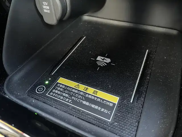 ホンダ ヴェゼル ハイブリッド e:HEV Z 宮城県 2021(令3)年 5.3万km プレミアムサンライトホワイトパール 登録時走行距離52952km/純正ナビ/CD/DVD/Bluetooth/ワンセグTV/シーケンシャルウインカー/純正アルミホイール/置くだけ充電/電動リアゲート/ブラインドスポットモニター/追従クルーズコントロール/パーキングアシスト/シートヒーター/ステアリングヒーター/パドルシフト/LEDフォグランプ/バックカメラ/ETC/ドライブレコーダー