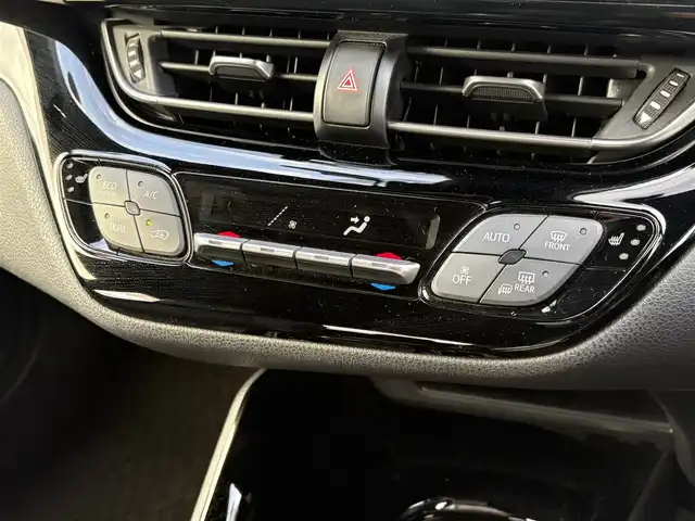 トヨタ Ｃ－ＨＲ G モード ネロ セーフティプラス 大分県 2020(令2)年 4.9万km ブラック/ホワイトパールクリスタルシャイン 2トーン ・純正ナビ(USB/BT/Miracast)/・全方位カメラ/・モデリスタフロントエアロ/・プリクラッシュセーフティ/・ブラインドスポットモニター/・レーダークルーズコントロール/・シートヒーター/・ドライブレコーダー/・ETC/・ブレーキホールド/・オートハイビーム/・ステアリングリモコン/・純正アルミホイール