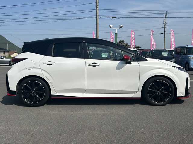 日産 オーラ ニスモ 香川県 2022(令4)年 3.6万km ピュアホワイトパール / スーパーブラック 2トーン プロパイロット/デジタルミラー/純正ナビ/フルセグTV/純正アルミ/LEDヘッドライト/シートヒーター/全方位カメラ/車線逸脱/ETC/前後コーナーセンサー/スペアキー/オートライト