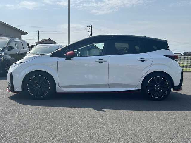 日産 オーラ ニスモ 香川県 2022(令4)年 3.6万km ピュアホワイトパール / スーパーブラック 2トーン プロパイロット/デジタルミラー/純正ナビ/フルセグTV/純正アルミ/LEDヘッドライト/シートヒーター/全方位カメラ/車線逸脱/ETC/前後コーナーセンサー/スペアキー/オートライト