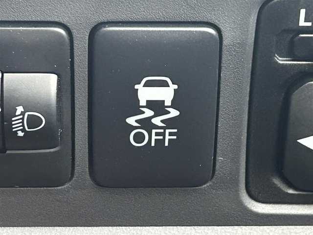 三菱 ミラージュ G 岡山県 2020(令2)年 7.1万km ホワイトダイヤモンド 登録時走行距離70975km/社外ナビ(AM.FM.CD.DVD.TV.BT)/フルセグTV/バックカメラ/ETC/前後ドライブレコーダー/衝突軽減ブレーキ/横滑り防止装置/クルーズコントロール/レーンキープアシスト/オートライト/オートマチックハイビーム/アイドリングストップ/15インチ純正AW/純正フロアマット/プッシュスタート/ドアバイザー