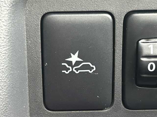 三菱 ミラージュ G 岡山県 2020(令2)年 7.1万km ホワイトダイヤモンド 登録時走行距離70975km/社外ナビ(AM.FM.CD.DVD.TV.BT)/フルセグTV/バックカメラ/ETC/前後ドライブレコーダー/衝突軽減ブレーキ/横滑り防止装置/クルーズコントロール/レーンキープアシスト/オートライト/オートマチックハイビーム/アイドリングストップ/15インチ純正AW/純正フロアマット/プッシュスタート/ドアバイザー