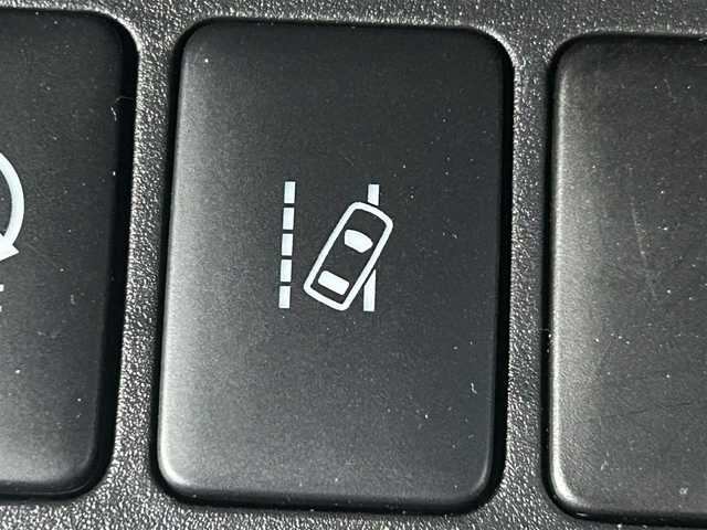 三菱 ミラージュ G 岡山県 2020(令2)年 7.1万km ホワイトダイヤモンド 登録時走行距離70975km/社外ナビ(AM.FM.CD.DVD.TV.BT)/フルセグTV/バックカメラ/ETC/前後ドライブレコーダー/衝突軽減ブレーキ/横滑り防止装置/クルーズコントロール/レーンキープアシスト/オートライト/オートマチックハイビーム/アイドリングストップ/15インチ純正AW/純正フロアマット/プッシュスタート/ドアバイザー