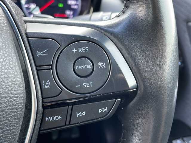 トヨタ クラウン ハイブリッド S 茨城県 2018(平30)年 7.6万km ホワイトパールクリスタルシャイン セーフティーセンス/純正ナビ/　　CD/DVD/BT/フルセグ/全方位カメラ/レーダークルーズコントロール/LEDオートライト/パワーシート/シートヒーター/純正17インチアルミホイール/パドルシフト/ステアリングスイッチ/ステアリングヒーター/アイドリングストップ/パーキングアシスト/スマートキー/ETC