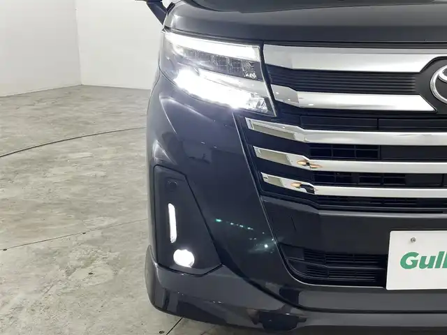 トヨタ ルーミー カスタムG－T 福島県 2022(令4)年 0.6万km ブラックマイカメタリック スマートアシスト/・衝突軽減/・車線逸脱警報/・誤発信抑制機能/。先行車発進告知/・ふらつき警報/・レーダークルーズコントロール/・オートハイビーム/純正ＳＤナビゲーション　/全方位カメラ　/両側パワースライドドア　/電子パーキング　/・ブレーキホールド　/ＥＴＣ　/革巻きステアリング　/・チルトステアリング　/・ステアリングスイッチ　/プッシュスタート/・スマートキー/LEDライト/・オートライト/・フォグライト/コーナーセンサー/・ウィンカーミラー/純正フロアマット