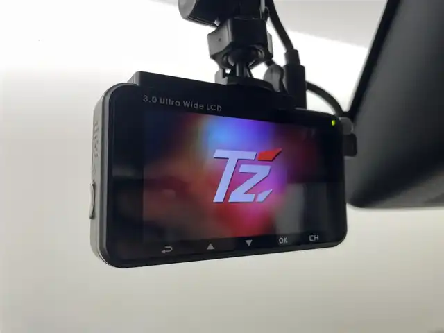 トヨタ ルーミー カスタムG－T 福島県 2022(令4)年 0.6万km ブラックマイカメタリック スマートアシスト/・衝突軽減/・車線逸脱警報/・誤発信抑制機能/。先行車発進告知/・ふらつき警報/・レーダークルーズコントロール/・オートハイビーム/純正ＳＤナビゲーション　/全方位カメラ　/両側パワースライドドア　/電子パーキング　/・ブレーキホールド　/ＥＴＣ　/革巻きステアリング　/・チルトステアリング　/・ステアリングスイッチ　/プッシュスタート/・スマートキー/LEDライト/・オートライト/・フォグライト/コーナーセンサー/・ウィンカーミラー/純正フロアマット