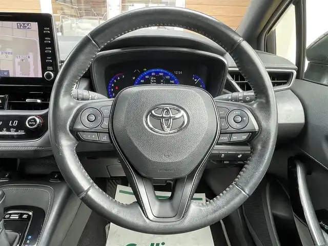 トヨタ カローラツーリング ハイブリッド ダブルバイビー 宮崎県 2019(令1)年 8.2万km ホワイトパールクリスタルシャイン 純正ディスプレイオーディオ＋ナビ/トヨタセーフティセンス/・クリアランスソナー/・プリクラッシュセーフティ/・ロードサインアシスト/・リヤクロストラフィックアラート/・レーンディパーチャーアラート/バックカメラ/ETC/モデリスタエアロ/ヘッドアップディスプレイ/レーダークルーズコントロール/シートヒーター/オートライト/オートハイビーム/LEDヘッドライト/スマートキー/プッシュスタート/電動格納ミラー/純正17インチAW/純正フロアマット