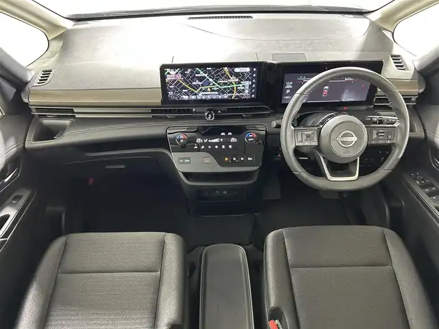 日産 セレナ e－パワー ハイウェイスター V 佐賀県 2024(令6)年 0.9万km ダイヤモンドブラック AA仕入：評価点5点/メーカー純正ナビ/アラウンドビューモニター/インテリジェントルームミラー/ナビ連動ドライブレコーダー/両側パワースライドドア/プロパイロット/ハンズフリースライドドア/純正16インチアルミホイール/安全機能/ヒルスタートアシスト/インテリジェント エマージェンシーブレーキ/LDW（車線逸脱警報）/車両接近通報装置/フロント&バックソナー/インテリジェント LI（車線逸脱防止支援システム）/インテリジェント DA（ふらつき警報）/踏み間違い衝突防止アシスト/標識検知機能/（進入禁止標識検知、最高速度標識検知、/一時停止標識検知）