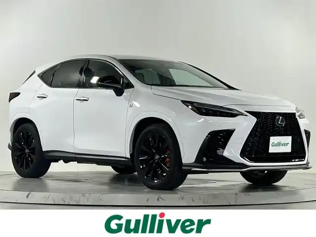 レクサス ＮＸ 350h Fスポーツ 佐賀県 2023(令5)年 3.2万km ホワイトノーヴァガラスフレーク 純正ナビ/AM/FM/フルセグTV/Bluetooth/三眼LEDヘッドライト/レクサスチームメイトアドバンストパーク/パノラミックビューモニター/レーンキープアシスト/デジタルインナーミラー/ヘッドアップディスプレイ/オレンジキャリパー/ブラインドスポットモニター/後席電動格納/電動リアゲート/ワイヤレス充電/ステアリングヒーター/レザーシート/前席シートヒーター/前席エアシート/パドルシフト/純正20インチアルミホイール/スマートキー/スペアキー/カードキー/純正フロアマット