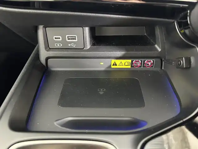 レクサス ＮＸ 350h Fスポーツ 佐賀県 2023(令5)年 3.2万km ホワイトノーヴァガラスフレーク 純正ナビ/AM/FM/フルセグTV/Bluetooth/三眼LEDヘッドライト/レクサスチームメイトアドバンストパーク/パノラミックビューモニター/レーンキープアシスト/デジタルインナーミラー/ヘッドアップディスプレイ/オレンジキャリパー/ブラインドスポットモニター/後席電動格納/電動リアゲート/ワイヤレス充電/ステアリングヒーター/レザーシート/前席シートヒーター/前席エアシート/パドルシフト/純正20インチアルミホイール/スマートキー/スペアキー/カードキー/純正フロアマット