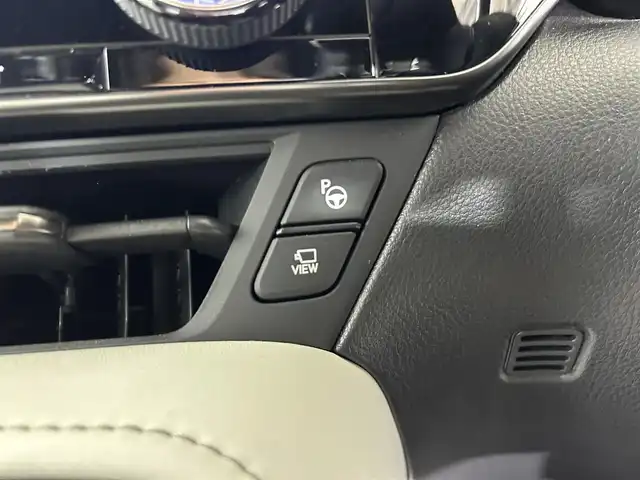 レクサス ＮＸ 350h Fスポーツ 佐賀県 2023(令5)年 3.2万km ホワイトノーヴァガラスフレーク 純正ナビ/AM/FM/フルセグTV/Bluetooth/三眼LEDヘッドライト/レクサスチームメイトアドバンストパーク/パノラミックビューモニター/レーンキープアシスト/デジタルインナーミラー/ヘッドアップディスプレイ/オレンジキャリパー/ブラインドスポットモニター/後席電動格納/電動リアゲート/ワイヤレス充電/ステアリングヒーター/レザーシート/前席シートヒーター/前席エアシート/パドルシフト/純正20インチアルミホイール/スマートキー/スペアキー/カードキー/純正フロアマット