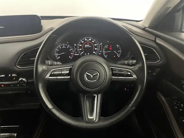 マツダ ＣＸ－３０ 20S Lパッケージ 大阪府 2020(令2)年 6.1万km ディープクリスタルブルーマイカ i-ACTIVSENSE/ 　・スマートブレーキサポート/　・車線逸脱警報機能/　・クルージングトラフィックサポート/　・ドライバーアテンションサポート/BOSEサウンド/純正ナビ（Bluetooth/CD/DVD）/フルセグTV/全方位カメラ/レーダークルーズコントロール/LEDヘッドライト/オートハイビームアシスト/レザーシート/パワーシート/シートヒーター/純正18インチアルミホイール/ブラインドスポットモニター/電動テールゲート/スマートキー/ETC