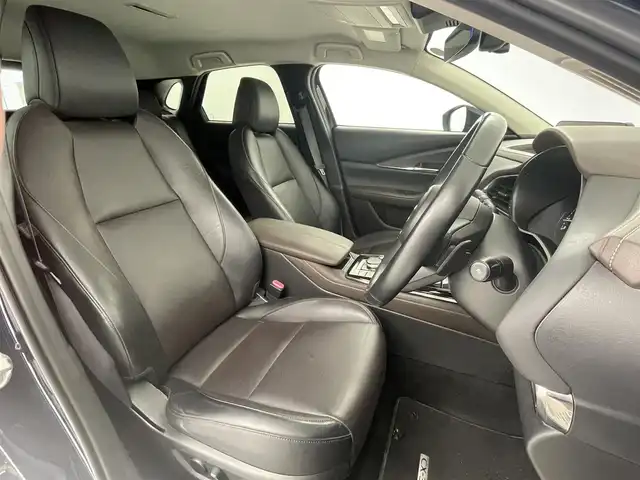 マツダ ＣＸ－３０ 20S Lパッケージ 大阪府 2020(令2)年 6.1万km ディープクリスタルブルーマイカ i-ACTIVSENSE/ 　・スマートブレーキサポート/　・車線逸脱警報機能/　・クルージングトラフィックサポート/　・ドライバーアテンションサポート/BOSEサウンド/純正ナビ（Bluetooth/CD/DVD）/フルセグTV/全方位カメラ/レーダークルーズコントロール/LEDヘッドライト/オートハイビームアシスト/レザーシート/パワーシート/シートヒーター/純正18インチアルミホイール/ブラインドスポットモニター/電動テールゲート/スマートキー/ETC