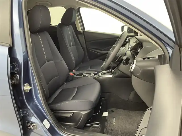 マツダ マツダ２ 15S プロアクティブ Sパッケージ 群馬県 2020(令2)年 2.8万km エターナルブルーマイカ セーフティクルーズパッケージ/・スマートブレーキサポート/・レーンキープアシストシステム/・アダプティブLEDヘッドライト/・マツダレーダークルーズコントロール(全車速追従機能付)/CD/DVDプレーヤー/地上デジタルＴＶチューナー（フルセグ）/シャークフィンアンテナ/＝＝＝＝＝＝＝＝/純正ナビ/AM/FM/CD/DVD/BT/フルセグ/ETC/360°ビューモニター/アドバンストスマートシティブレーキサポート/スマートシティブレーキサポート(後退時)/ドライバーアテンションアラート/ハイビームコントロールシステム/ブラインドスポットモニタリング/リアクロストラフィックアラート/交通標識認識システム/車線逸脱警報システム/LEDヘッドライト/スマートキー/プッシュスタート