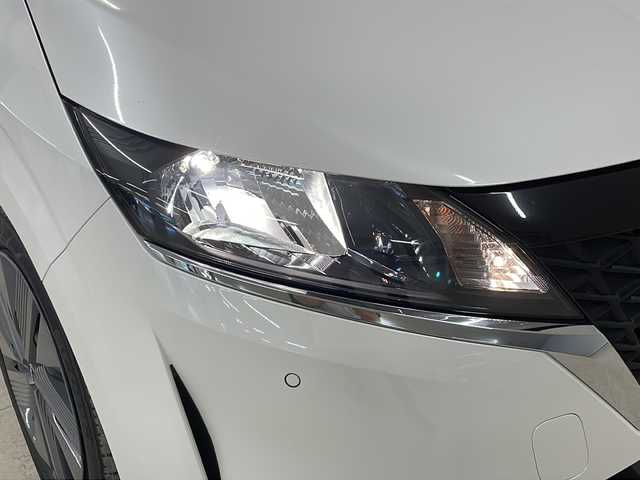日産 ノート X 熊本県 2023(令5)年 2.3万km ピュアホワイトパール 社外ナビ（BT、ラジオ）/ETC/ドラレコ/バックカメラ/ステアリングリモコン/オートハイビーム/オートライト/フロアマット/プッシュスタート/スマートキー
