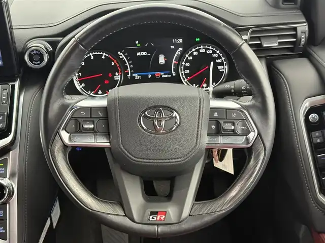 トヨタ ランドクルーザー GRスポーツ 愛知県 2022(令4)年 2.9万km プレシャスホワイトパール ４WD/トヨタセーフティーセンス/レーダークルーズコントロール/JBLプレミアムサウンド/パノラマルーフ/純正ディスプレイナビ/・Bluetooth/・フルセグTV/・Applecarplay/アラウンドビューモニター/パワーバックドア/シートヒーター/エアシート/赤黒革レザーシート/ブラインドスポットモニター/革巻きステアリング/ステアリングリモコン/社外デジタルインナーミラー/前後ドライブレコーダー/HUD/AC100V/純正アルミホイール/純正GRフロアマット/シーケンシャルライト/フォグランプ/ディライト/トノカバー