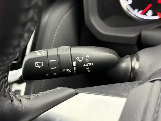 トヨタ ランドクルーザー GRスポーツ 愛知県 2022(令4)年 2.9万km プレシャスホワイトパール ４WD/トヨタセーフティーセンス/レーダークルーズコントロール/JBLプレミアムサウンド/パノラマルーフ/純正ディスプレイナビ/・Bluetooth/・フルセグTV/・Applecarplay/アラウンドビューモニター/パワーバックドア/シートヒーター/エアシート/赤黒革レザーシート/ブラインドスポットモニター/革巻きステアリング/ステアリングリモコン/社外デジタルインナーミラー/前後ドライブレコーダー/HUD/AC100V/純正アルミホイール/純正GRフロアマット/シーケンシャルライト/フォグランプ/ディライト/トノカバー