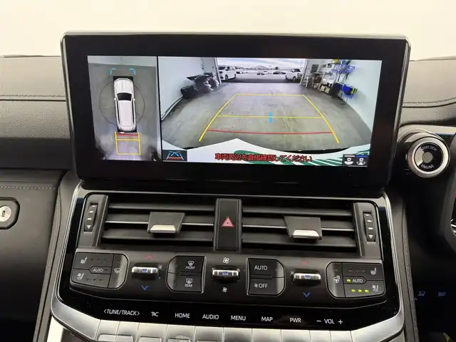 トヨタ ランドクルーザー GRスポーツ 愛知県 2022(令4)年 2.9万km プレシャスホワイトパール ４WD/トヨタセーフティーセンス/レーダークルーズコントロール/JBLプレミアムサウンド/パノラマルーフ/純正ディスプレイナビ/・Bluetooth/・フルセグTV/・Applecarplay/アラウンドビューモニター/パワーバックドア/シートヒーター/エアシート/赤黒革レザーシート/ブラインドスポットモニター/革巻きステアリング/ステアリングリモコン/社外デジタルインナーミラー/前後ドライブレコーダー/HUD/AC100V/純正アルミホイール/純正GRフロアマット/シーケンシャルライト/フォグランプ/ディライト/トノカバー