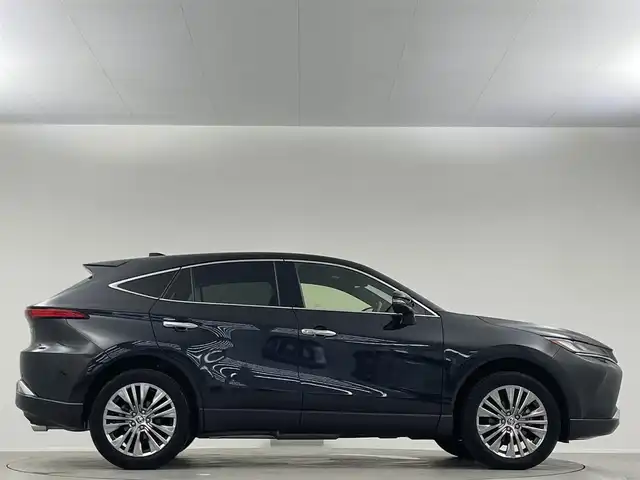 トヨタ ハリアー ハイブリッド Z レザーパッケージ 埼玉県 2020(令2)年 3.6万km プレシャスブラックパール 純正12.3型DA TV 360° BSM 液晶ミラー ETC　置くだけ充電　ハンドルヒーター　シートヒーター　ベンチレーション　レーダークルーズコントロール　レーンキープアシスト　パワーバックドア禁煙