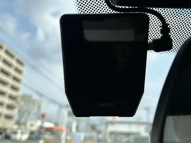 ＭＩＮＩ ミニ クロスオーバー クーパー D 高知県 2020(令2)年 2.9万km チリ・レッド ワンオーナー/純正HDDナビ/【AM/FM/BT】/バックカメラ/クルーズコントロール(追従走行有り)/衝突被害軽減ブレーキ/インテリジェントセーフティ/ドラレコ/車線逸脱制御/横滑り防止/ルーフレール/ハーフレザーシート/シートヒーター/コーナー、バックセンサー/パワーバックドア/ミラー一体型ETC/オートワイパー/オートライト/純正LEDライト/スマートキー/プッシュスタート/アイドリングストップ/純正アルミホイール 18インチ/ウインカーミラー/純正フロアマット/スペアキー×1【スマートキー】/整備手帳（保証書）/取扱説明書