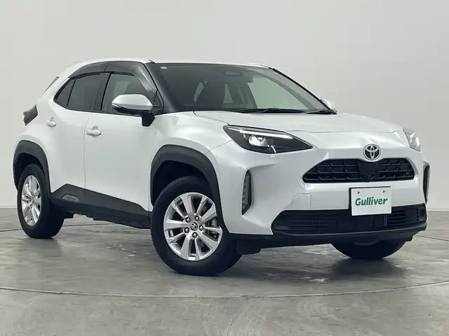 トヨタ ヤリスクロス ハイブリッド G 群馬県 2024(令6)年 1.1万km プラチナホワイトパールマイカ 純正ディスプレイオーディオ　フルセグＴＶ　全周囲カメラ　シートヒーター　ステアリングヒーター　衝突被害軽減ブレーキ　レーンアシスト　クリアランスソナー　ＥＴＣ２．０　前後ドラレコ　スマートキー　禁煙車