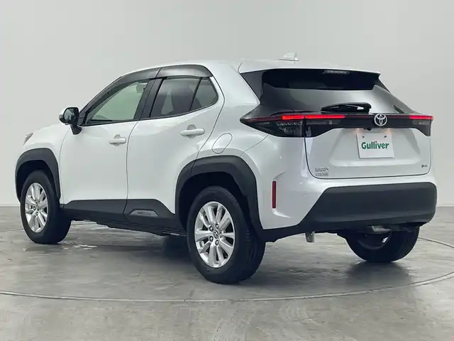 トヨタ ヤリスクロス ハイブリッド G 群馬県 2024(令6)年 1.1万km プラチナホワイトパールマイカ 純正ディスプレイオーディオ　フルセグＴＶ　全周囲カメラ　シートヒーター　ステアリングヒーター　衝突被害軽減ブレーキ　レーンアシスト　クリアランスソナー　ＥＴＣ２．０　前後ドラレコ　スマートキー　禁煙車