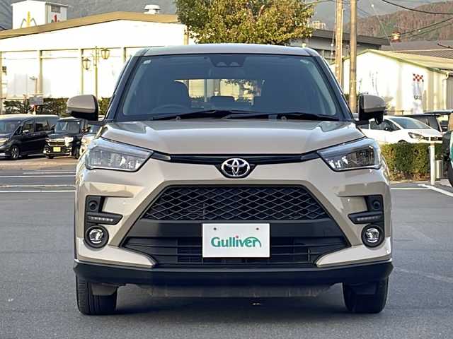 トヨタ ライズ Z 長野県 2020(令2)年 1.9万km ナチュラルベージュマイカM スマートアシスト/・衝突警報機能/・標識認識機能/・先行車発進お知らせ機能/・全車速追従機能付アダプティブクルーズコントロール/・レーンキープコントロール/・ふらつき警報/・路側逸脱警報機能/・コーナーセンサー/純正SDナビ【NSZT-Y68T】/(CD/DVD/フルセグTV/BT)/バックカメラ/ビルトインETC/シートヒーター（D・N席）/革巻きステアリング/ステアリングスイッチ/LEDヘッドライト/フォグランプ/オートライト/スマートキー/Pスタート/電動格納ミラー/純正17インチAW/ドアバイザー