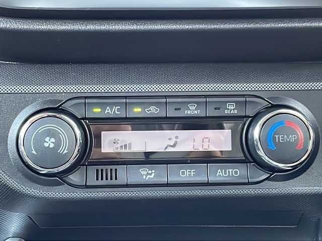 トヨタ ライズ Z 長野県 2020(令2)年 1.9万km ナチュラルベージュマイカM スマートアシスト/・衝突警報機能/・標識認識機能/・先行車発進お知らせ機能/・全車速追従機能付アダプティブクルーズコントロール/・レーンキープコントロール/・ふらつき警報/・路側逸脱警報機能/・コーナーセンサー/純正SDナビ【NSZT-Y68T】/(CD/DVD/フルセグTV/BT)/バックカメラ/ビルトインETC/シートヒーター（D・N席）/革巻きステアリング/ステアリングスイッチ/LEDヘッドライト/フォグランプ/オートライト/スマートキー/Pスタート/電動格納ミラー/純正17インチAW/ドアバイザー