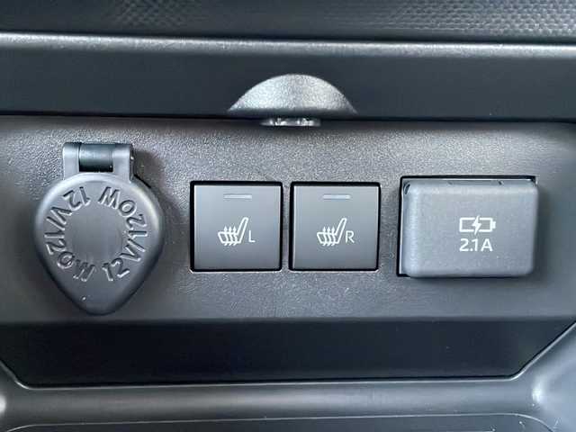 トヨタ ライズ Z 長野県 2020(令2)年 1.9万km ナチュラルベージュマイカM スマートアシスト/・衝突警報機能/・標識認識機能/・先行車発進お知らせ機能/・全車速追従機能付アダプティブクルーズコントロール/・レーンキープコントロール/・ふらつき警報/・路側逸脱警報機能/・コーナーセンサー/純正SDナビ【NSZT-Y68T】/(CD/DVD/フルセグTV/BT)/バックカメラ/ビルトインETC/シートヒーター（D・N席）/革巻きステアリング/ステアリングスイッチ/LEDヘッドライト/フォグランプ/オートライト/スマートキー/Pスタート/電動格納ミラー/純正17インチAW/ドアバイザー