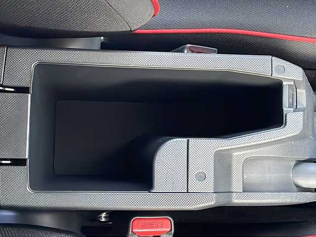 トヨタ ライズ Z 長野県 2020(令2)年 1.9万km ナチュラルベージュマイカM スマートアシスト/・衝突警報機能/・標識認識機能/・先行車発進お知らせ機能/・全車速追従機能付アダプティブクルーズコントロール/・レーンキープコントロール/・ふらつき警報/・路側逸脱警報機能/・コーナーセンサー/純正SDナビ【NSZT-Y68T】/(CD/DVD/フルセグTV/BT)/バックカメラ/ビルトインETC/シートヒーター（D・N席）/革巻きステアリング/ステアリングスイッチ/LEDヘッドライト/フォグランプ/オートライト/スマートキー/Pスタート/電動格納ミラー/純正17インチAW/ドアバイザー