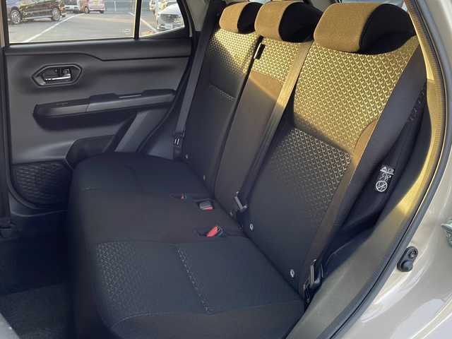 トヨタ ライズ Z 長野県 2020(令2)年 1.9万km ナチュラルベージュマイカM スマートアシスト/・衝突警報機能/・標識認識機能/・先行車発進お知らせ機能/・全車速追従機能付アダプティブクルーズコントロール/・レーンキープコントロール/・ふらつき警報/・路側逸脱警報機能/・コーナーセンサー/純正SDナビ【NSZT-Y68T】/(CD/DVD/フルセグTV/BT)/バックカメラ/ビルトインETC/シートヒーター（D・N席）/革巻きステアリング/ステアリングスイッチ/LEDヘッドライト/フォグランプ/オートライト/スマートキー/Pスタート/電動格納ミラー/純正17インチAW/ドアバイザー