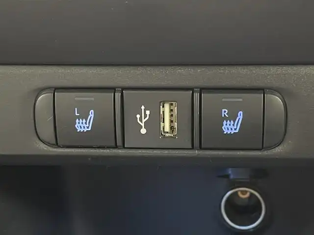 トヨタ ヤリス ハイブリッド Z 埼玉県 2022(令4)年 1.7万km シアンM 純正ディスプレイオーディオ/ Bluetooth USB Carplay/パノラミックビューモニター/トヨタセーフティセンス/プリクラッシュセーフティ/レーダークルーズコントロール/クリアランスソナー /レーンキープアシスト/シートヒーター/ドライブレコーダー/LEDオートライト/オートハイビーム/ビルトインETC