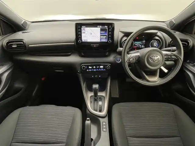 トヨタ ヤリス ハイブリッド Z 埼玉県 2022(令4)年 1.7万km シアンM 純正ディスプレイオーディオ/ Bluetooth USB Carplay/パノラミックビューモニター/トヨタセーフティセンス/プリクラッシュセーフティ/レーダークルーズコントロール/クリアランスソナー /レーンキープアシスト/シートヒーター/ドライブレコーダー/LEDオートライト/オートハイビーム/ビルトインETC