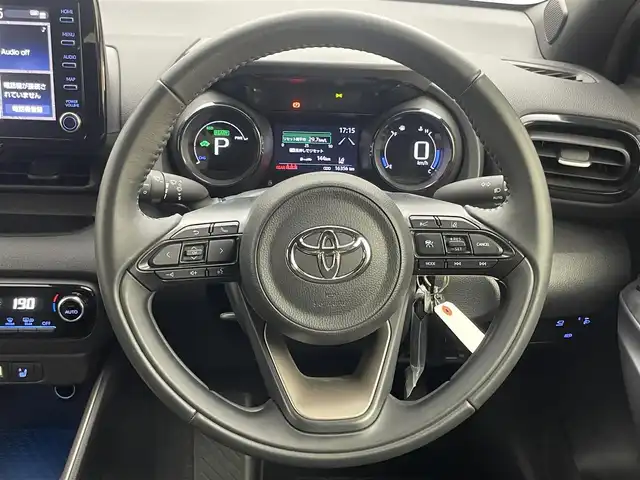 トヨタ ヤリス ハイブリッド Z 埼玉県 2022(令4)年 1.7万km シアンM 純正ディスプレイオーディオ/ Bluetooth USB Carplay/パノラミックビューモニター/トヨタセーフティセンス/プリクラッシュセーフティ/レーダークルーズコントロール/クリアランスソナー /レーンキープアシスト/シートヒーター/ドライブレコーダー/LEDオートライト/オートハイビーム/ビルトインETC