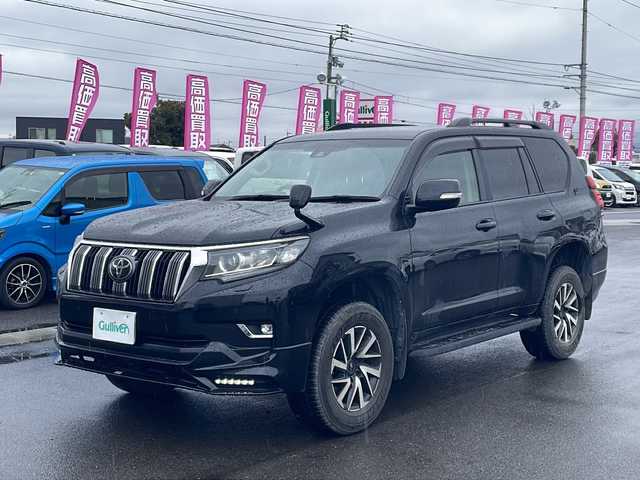 トヨタ ランドクルーザー プラド TX Lパッケージ 香川県 2017(平29)年 4.7万km アティチュードブラックマイカ TRDエアロ【フロントLED付き・リア】/レザーシート/４WD/PCS（プリクラッシュセーフティ）/LDA（レーンディパーチャーアラート）/アルパイン９型ナビ/（Bluetooth/フルセグTV/CD/DVD/AM/FM）/バックカメラ/パワーシート（D＋N席）/シートヒーター（D＋N席）/エアシート（D＋N席）/オートハイビーム/LEDヘッドライト/前後コーナーセンサー/社外フロアマット/社外AW17インチ/ビルトインETC/プッシュスタート/スマートキー