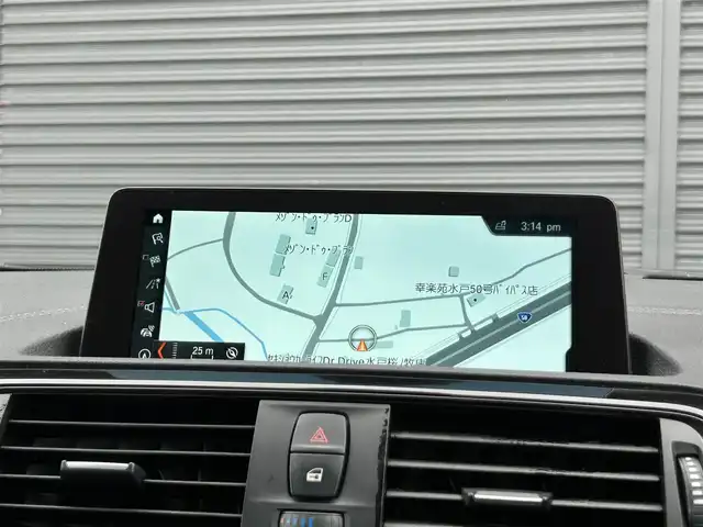ＢＭＷ ２２０ｉ カブリオレ Mスポーツ 茨城県 2018(平30)年 5.1万km アルピンホワイトⅢ ファストトラックパッケージ /・アダプティブMサス /・18インチMライトアロイホイール /・Mスポーツブレーキ /赤革 /シートヒーター /M付パワーシート  /アダプティブLED /インテリジェントSFT /LDW /Bカメラ /PDC /クルコン /ETC2.0 /禁煙車