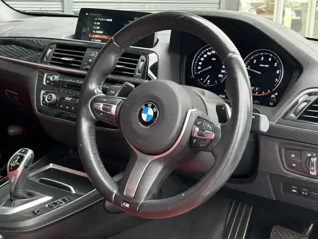 ＢＭＷ ２２０ｉ カブリオレ Mスポーツ 茨城県 2018(平30)年 5.1万km アルピンホワイトⅢ ファストトラックパッケージ /・アダプティブMサス /・18インチMライトアロイホイール /・Mスポーツブレーキ /赤革 /シートヒーター /M付パワーシート  /アダプティブLED /インテリジェントSFT /LDW /Bカメラ /PDC /クルコン /ETC2.0 /禁煙車