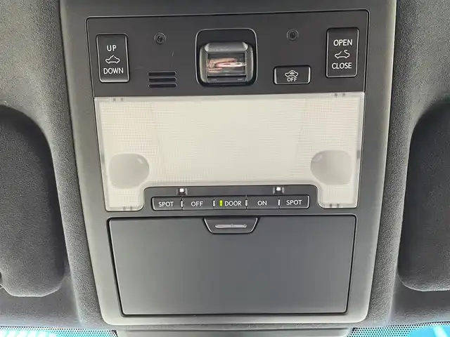 レクサス ＬＳ 600h Fスポーツ 青森県 2013(平25)年 7.4万km ホワイトノーヴァガラスフレーク /4WD/サンルーフ/マークレビンソン・/　プレミアムサウンドシステム/TRDエアロ/TRDマフラー/純正HDDナビ/　(フルセグTV/Bt/DVD)/バックカメラ/プリクラッシュセーフティー/BSM/コーナーセンサー/LEDオートライト/オートマチックハイビーム/オートワイパー/クルーズコントロール/革巻き電動チルトステア/ステアヒーター/パドルシフト/前席シートヒーター・エアシート・/　メモリー付きパワーシート /全ドア/ソフトクローザー/パワーバックドア/オーディオ/ステアスイッチ/純正20インチ鍛造アルミホイール/純正フロアマット/社外レーダー探知機/DSRC/ETC/W/サイド/カーテン/ニーエアバッグ/リア5面スモークフィルム/ABS/スマートキー/カードキー/保証書/取説