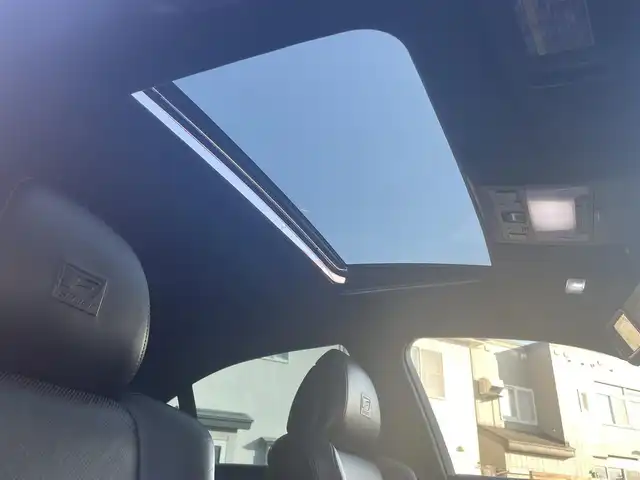 レクサス ＬＳ 600h Fスポーツ 青森県 2013(平25)年 7.4万km ホワイトノーヴァガラスフレーク /4WD/サンルーフ/マークレビンソン・/　プレミアムサウンドシステム/TRDエアロ/TRDマフラー/純正HDDナビ/　(フルセグTV/Bt/DVD)/バックカメラ/プリクラッシュセーフティー/BSM/コーナーセンサー/LEDオートライト/オートマチックハイビーム/オートワイパー/クルーズコントロール/革巻き電動チルトステア/ステアヒーター/パドルシフト/前席シートヒーター・エアシート・/　メモリー付きパワーシート /全ドア/ソフトクローザー/パワーバックドア/オーディオ/ステアスイッチ/純正20インチ鍛造アルミホイール/純正フロアマット/社外レーダー探知機/DSRC/ETC/W/サイド/カーテン/ニーエアバッグ/リア5面スモークフィルム/ABS/スマートキー/カードキー/保証書/取説
