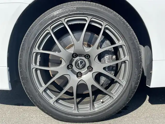 レクサス ＬＳ 600h Fスポーツ 青森県 2013(平25)年 7.4万km ホワイトノーヴァガラスフレーク /4WD/サンルーフ/マークレビンソン・/　プレミアムサウンドシステム/TRDエアロ/TRDマフラー/純正HDDナビ/　(フルセグTV/Bt/DVD)/バックカメラ/プリクラッシュセーフティー/BSM/コーナーセンサー/LEDオートライト/オートマチックハイビーム/オートワイパー/クルーズコントロール/革巻き電動チルトステア/ステアヒーター/パドルシフト/前席シートヒーター・エアシート・/　メモリー付きパワーシート /全ドア/ソフトクローザー/パワーバックドア/オーディオ/ステアスイッチ/純正20インチ鍛造アルミホイール/純正フロアマット/社外レーダー探知機/DSRC/ETC/W/サイド/カーテン/ニーエアバッグ/リア5面スモークフィルム/ABS/スマートキー/カードキー/保証書/取説
