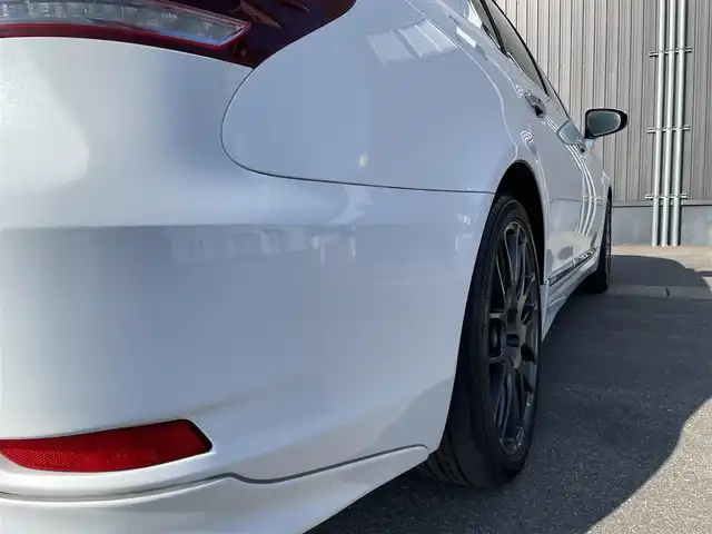 レクサス ＬＳ 600h Fスポーツ 青森県 2013(平25)年 7.4万km ホワイトノーヴァガラスフレーク /4WD/サンルーフ/マークレビンソン・/　プレミアムサウンドシステム/TRDエアロ/TRDマフラー/純正HDDナビ/　(フルセグTV/Bt/DVD)/バックカメラ/プリクラッシュセーフティー/BSM/コーナーセンサー/LEDオートライト/オートマチックハイビーム/オートワイパー/クルーズコントロール/革巻き電動チルトステア/ステアヒーター/パドルシフト/前席シートヒーター・エアシート・/　メモリー付きパワーシート /全ドア/ソフトクローザー/パワーバックドア/オーディオ/ステアスイッチ/純正20インチ鍛造アルミホイール/純正フロアマット/社外レーダー探知機/DSRC/ETC/W/サイド/カーテン/ニーエアバッグ/リア5面スモークフィルム/ABS/スマートキー/カードキー/保証書/取説