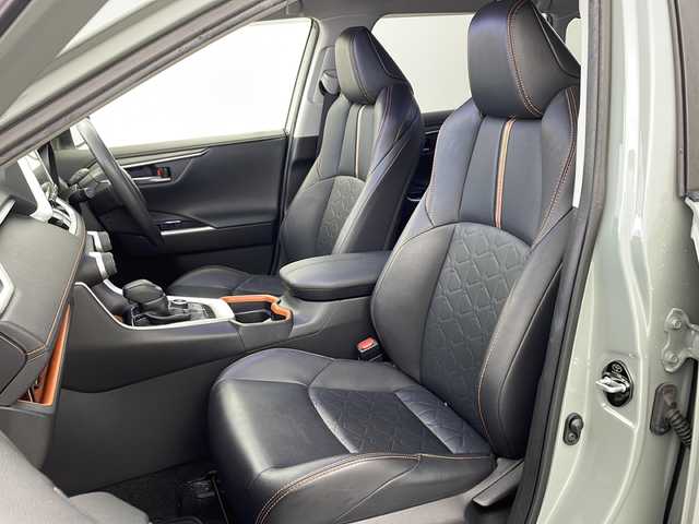 トヨタ ＲＡＶ４ アドベンチャー 兵庫県 2020(令2)年 6.6万km アーバンカーキ ・アルパイン9インチナビ（X9NX）/・CD/DVD再生/・USB接続/・フルセグテレビ/・Bluetoothオーディオ/・バックカメラ/・ビルドインETC/・トヨタセーフティセンス/・プリクラッシュセーフティ/・レーダークルーズコントロール/・レーンディパーチャーアラート/・横滑り防止機能/・盗難防止装置/・ダウンヒルアシストコントロール/・前後コーナーセンサー/・前方ドライブレコーダー/・オートライト/・オートマチックハイビーム/・LEDヘッドライト/・フォグランプ/・４WD/・デジタルインナーミラー/・MTモード付AT/・スマートキー/・純正フロアマット/・純正アルミホイール/・ルーフレール/・パワーシート（運転席）/・W＋サイドエアバック/・オートブレーキホールド/・カーテンエアバック