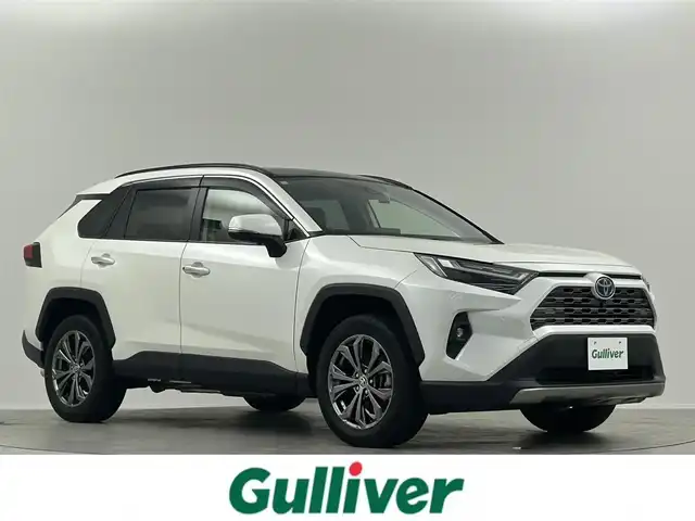 トヨタ ＲＡＶ４ ハイブリッドG 埼玉県 2022(令4)年 4万km ホワイトパールクリスタルシャイン パノラマムーンルーフ　レザーシート　シートベンチレーション　パワーシート　シートポジションメモリー　純正ディスプレイオーディオ　全周囲モニター　Ｍｉｒａｃａｓｔ　Ｂｌｕｅｔｏｏｔｈ　レーダークルーズ液晶