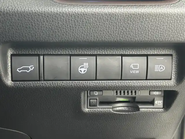 トヨタ ＲＡＶ４ ハイブリッドG 埼玉県 2022(令4)年 4万km ホワイトパールクリスタルシャイン パノラマムーンルーフ　レザーシート　シートベンチレーション　パワーシート　シートポジションメモリー　純正ディスプレイオーディオ　全周囲モニター　Ｍｉｒａｃａｓｔ　Ｂｌｕｅｔｏｏｔｈ　レーダークルーズ液晶