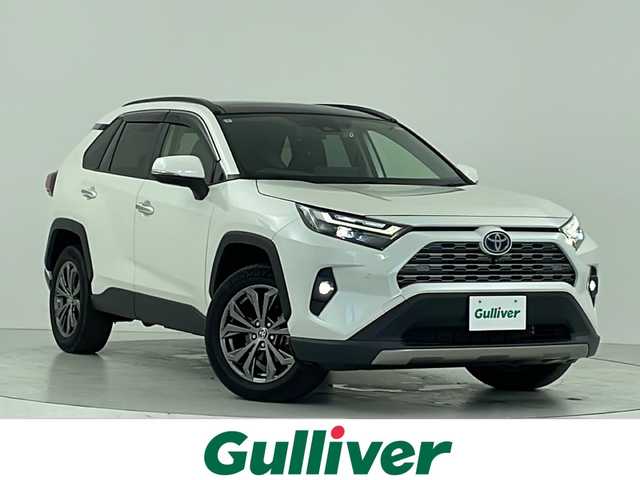 トヨタ ＲＡＶ４ ハイブリッドG 大阪府 2022(令4)年 4万km ホワイトパールクリスタルシャイン トヨタセーフティーセンス/　・プリクラッシュセーフティ/　・レーントレーシングアシスト/　・レーンディパーチャーアラート/　・レーダークルーズコントロール/　・ロードサインアシスト/　・発進遅れ告知機能/純正ディスプレイオーディオ/　（Bluetooth/AM/FM）/アラウンドビューモニター/LEDヘッドライト/フォグランプ/レザーシート/シートヒーター/シートベンチレーション/純正18インチアルミホイール/ブラインドスポットモニター/コーナーセンサー/スマートキー/ETC